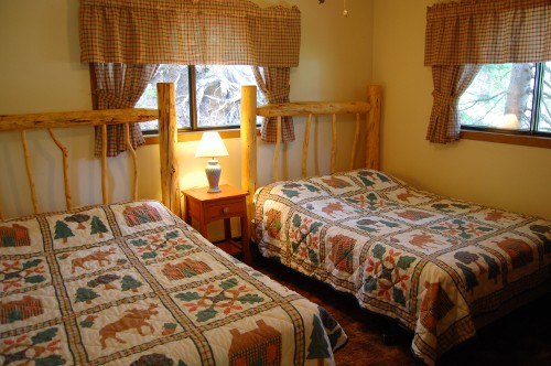 Bedroom 2 - Piñon Cabin