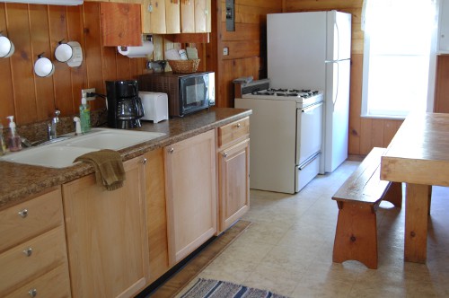 Kitchen - Spruce Cabin