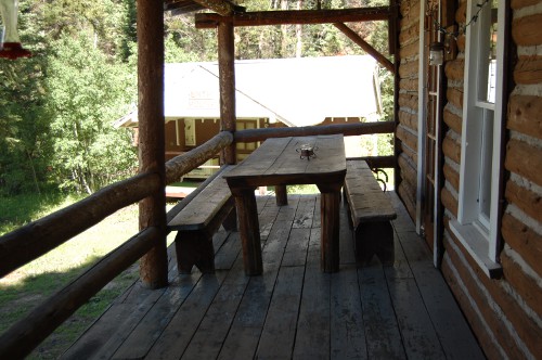 Porch & Picnic Table - Spruce Cabin