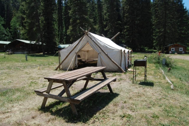 Ute Lodge Tent - Meeker, CO